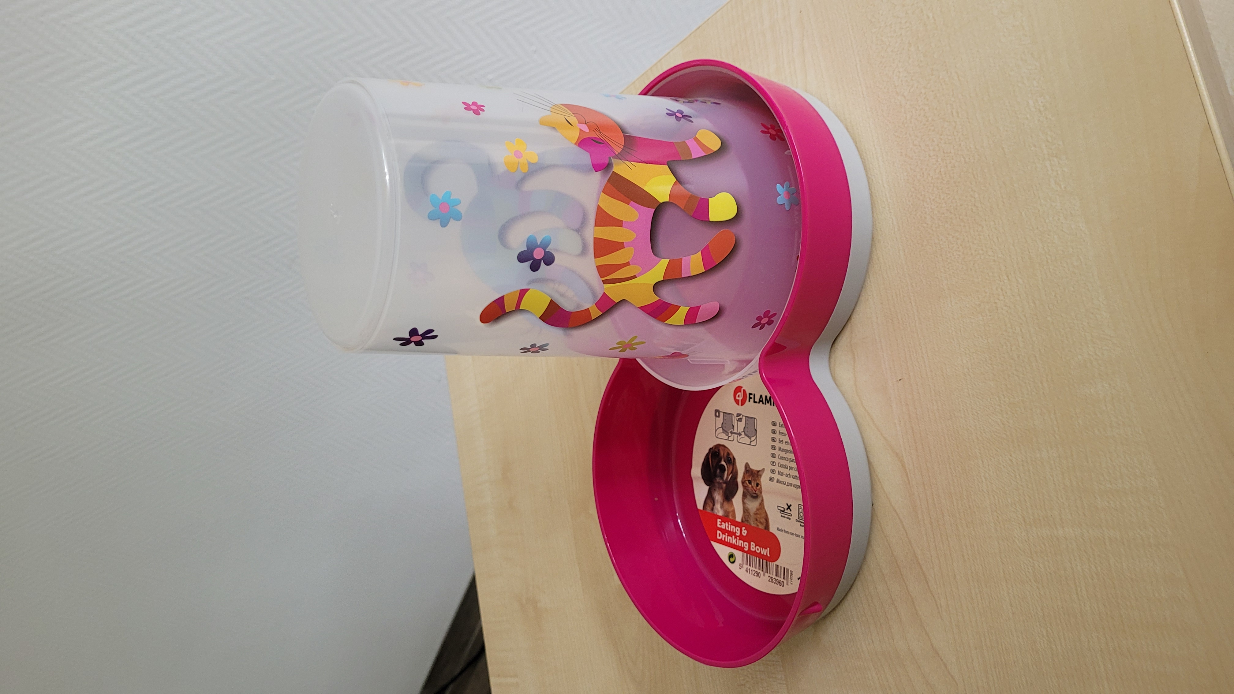 Eating und Drinking Bowl Friends