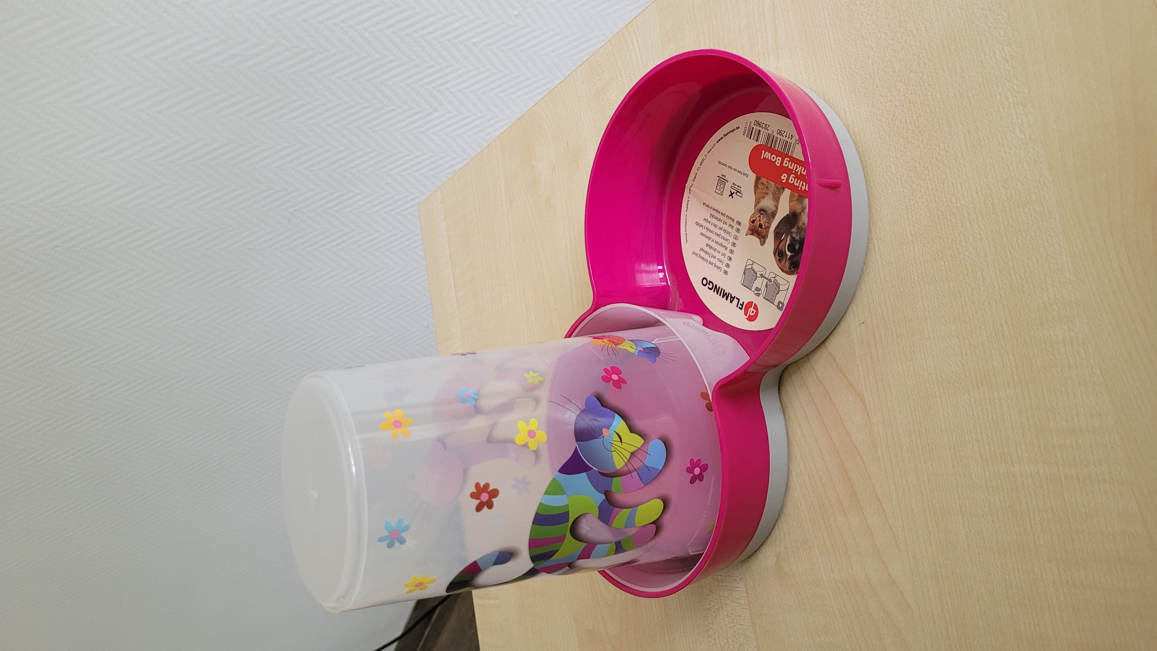 Eating und Drinking Bowl Friends